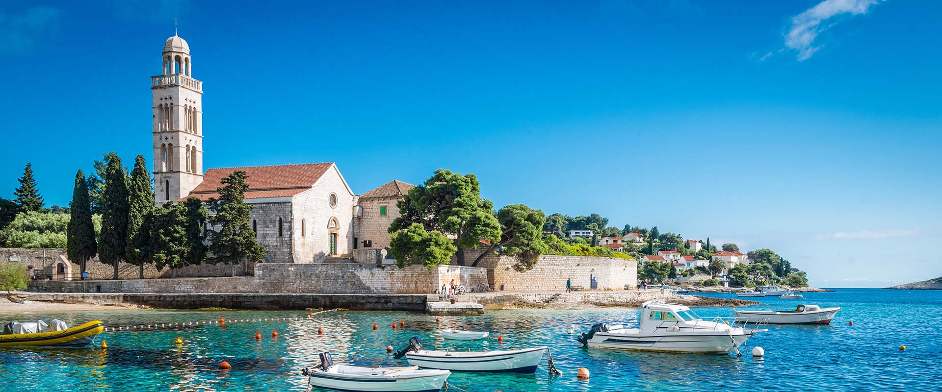 Cruceros en barcos pequeños por Hvar