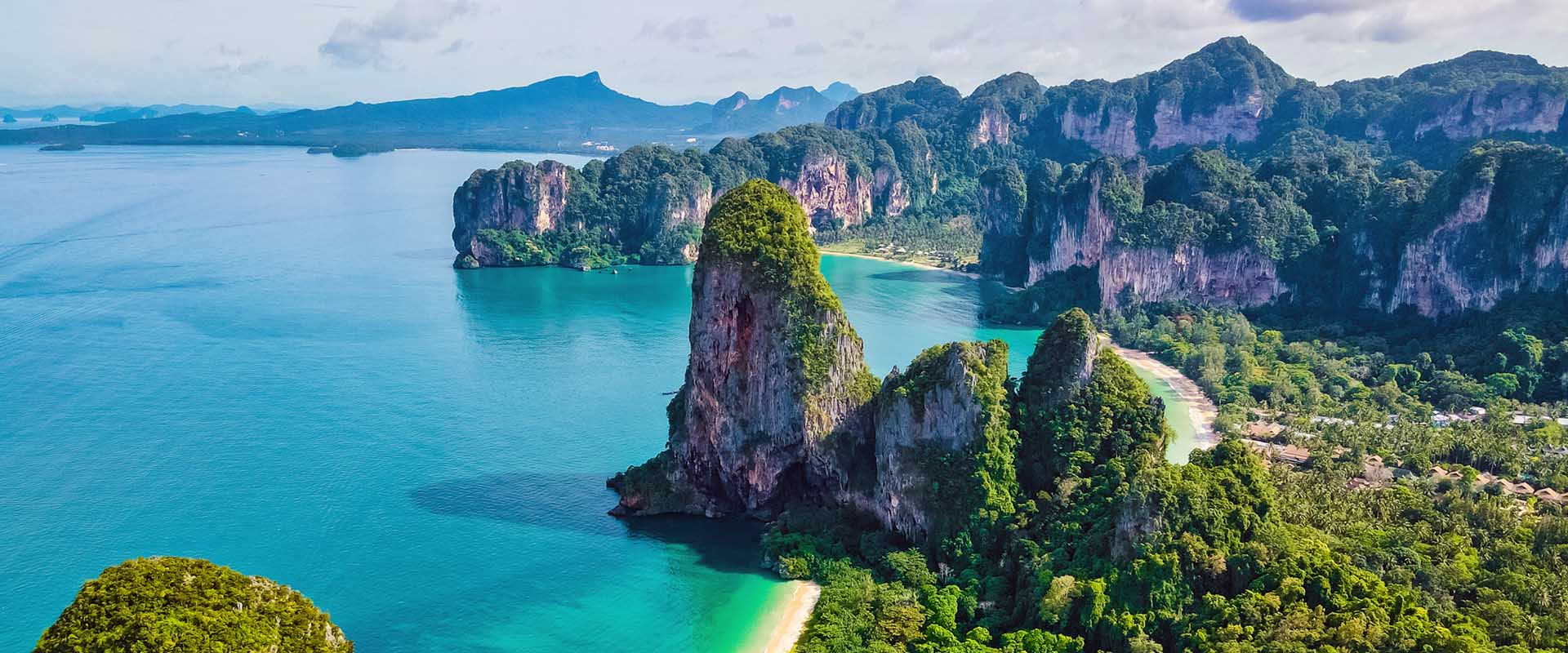 Railay Beach Cruises met kleine schepen